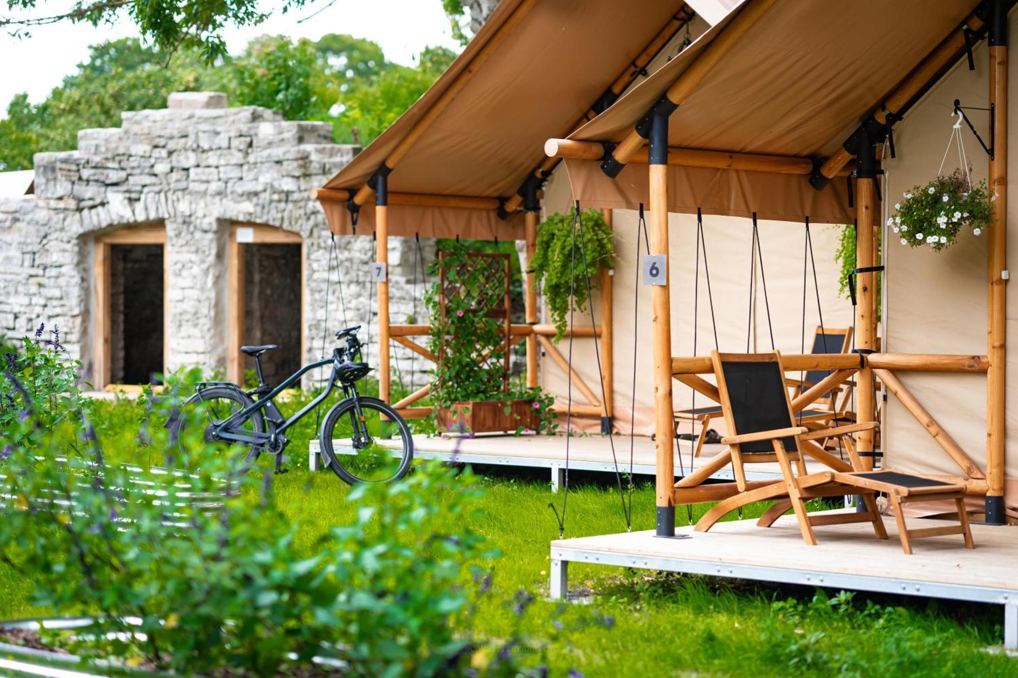 Orissaare Mia Glamping酒店 外观 照片