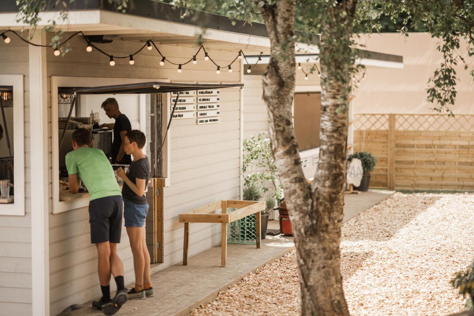 Orissaare Mia Glamping酒店 外观 照片
